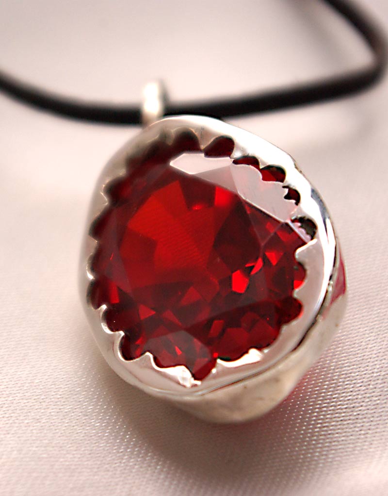 [Obrazek: wisiorek5b.jpg]